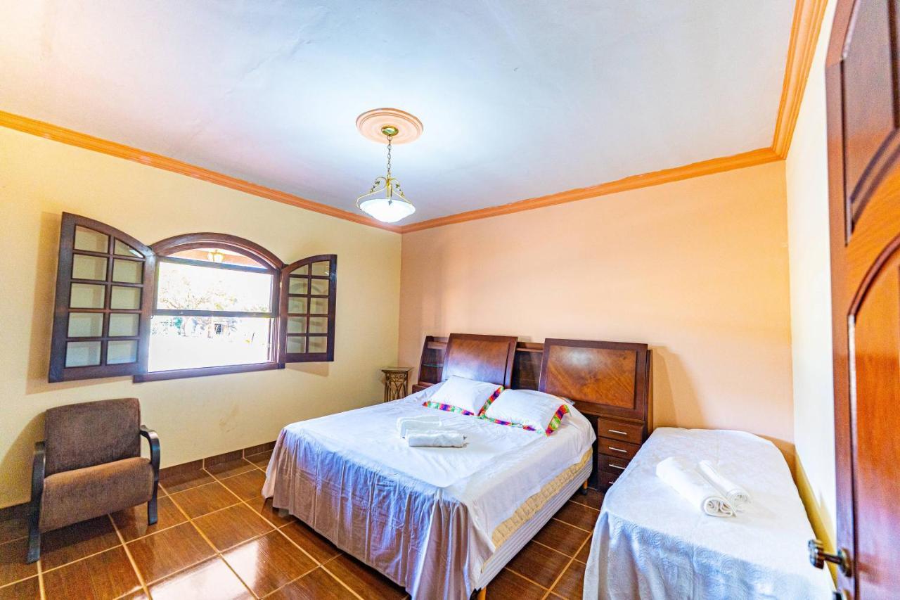 Pousada Casarao Na Serra Vargem Bonita Habitación foto